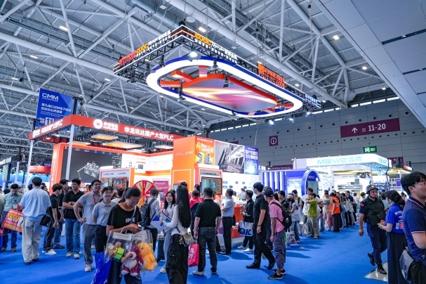 数智赋能工业未来，研祥智能闪耀SCIIF华南工博会