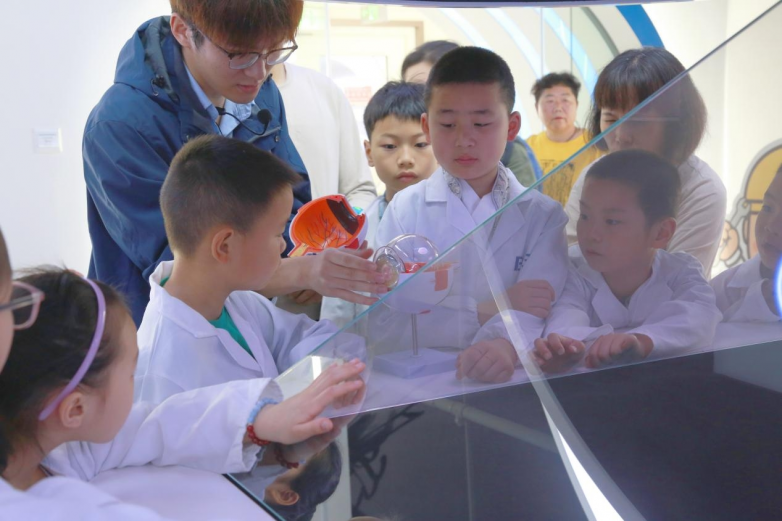 “明亮视界 从爱眼开始”护眼知识趣味大课堂活动圆满举办