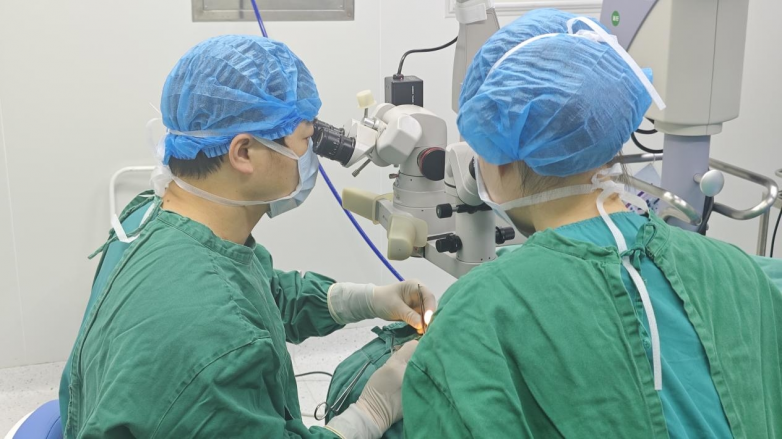广州专家余新平南昌爱尔坐诊，成功为31岁共同性内斜视患者实施矫正手术_https://www.izongheng.net_健康_第2张