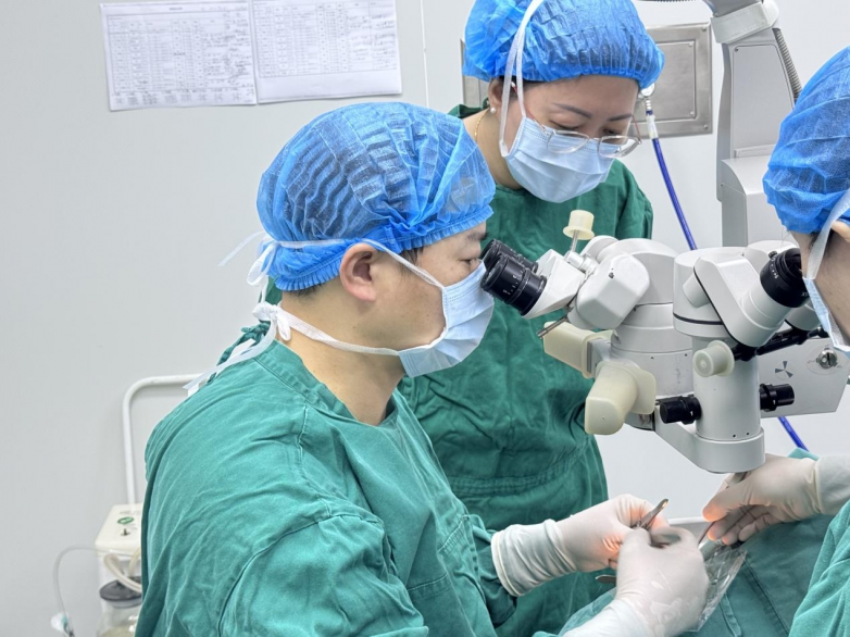 南昌爱尔特邀名医!广州余新平教授成功矫正34岁患者共同性内斜视_快讯_第2张_纵横网 南昌爱尔特邀名医!广州余新平教授成功矫正34岁患者共同性内斜视_https://www.izongheng.net_快讯_第2张