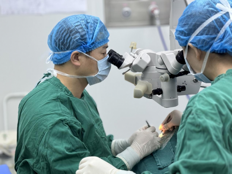 重磅!中山眼科余新平教授亲临南昌爱尔,为低龄患儿精准手术_快讯_第2张_纵横网 重磅!中山眼科余新平教授亲临南昌爱尔,为低龄患儿精准手术_https://www.izongheng.net_快讯_第2张