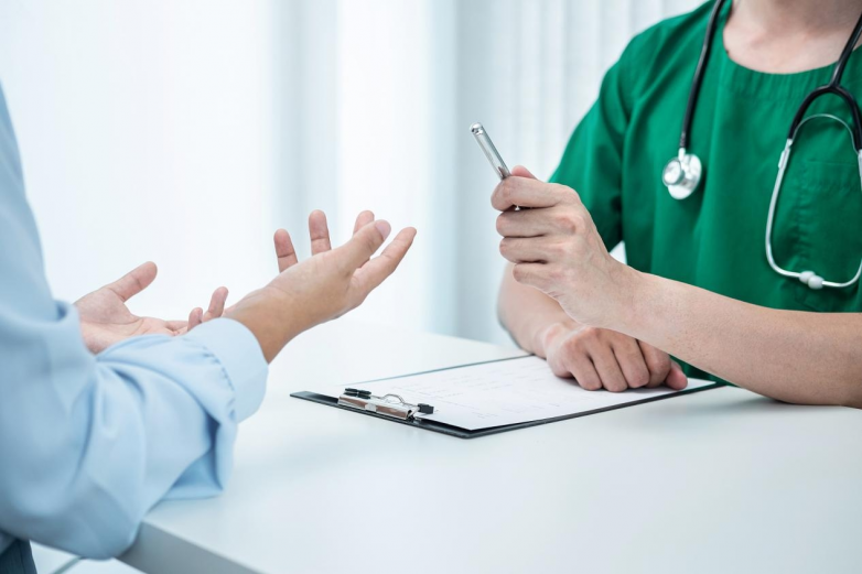 当咳嗽遇上科学：复方甲氧那明胶囊成分解读