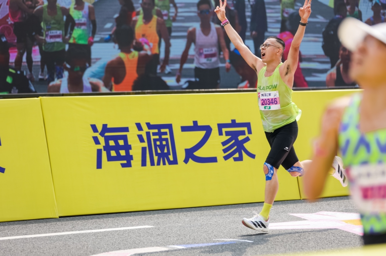 海澜之家“澜跑精英跑团”锡马首秀，用脚步诠释“澜跑”力量 图