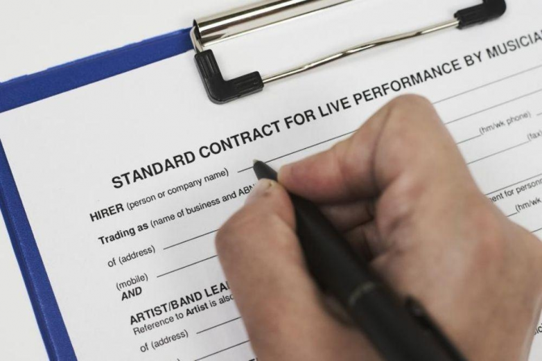 不保offer但敢写合同：成都灯塔学院的“上岸退款30%”条款详解