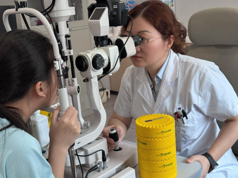 共同性外斜视困扰14岁花季少女 南昌爱尔杨秋艳手术矫正双眼视_https://www.izongheng.net_快讯_第2张