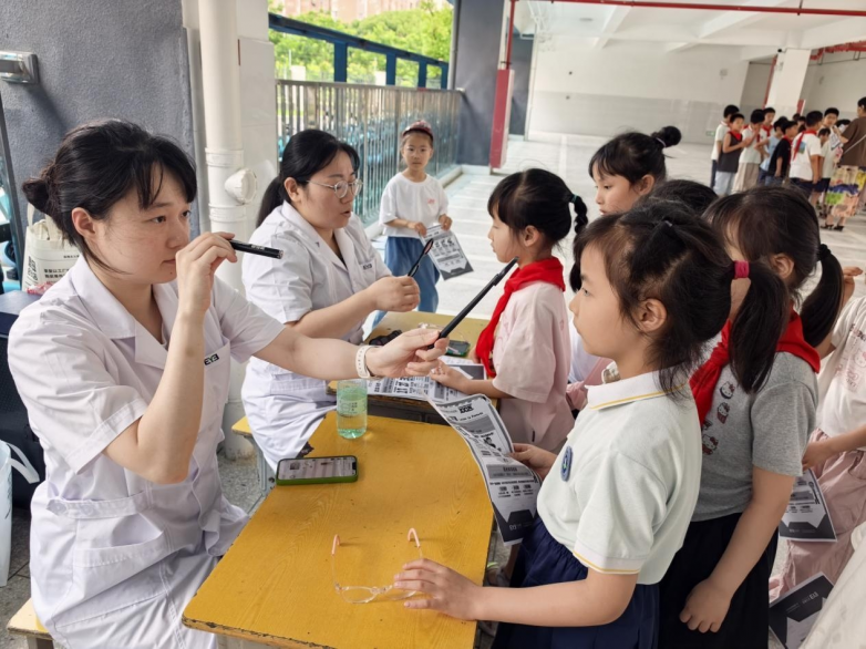 6·6爱眼日科普进校园 南昌爱尔助力珠市学校教育集团水厂路校区学子睛彩童年