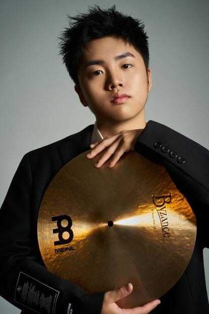  张泽誉代言德国MEINL镲片，原创单曲《Flow From The Sky》上线