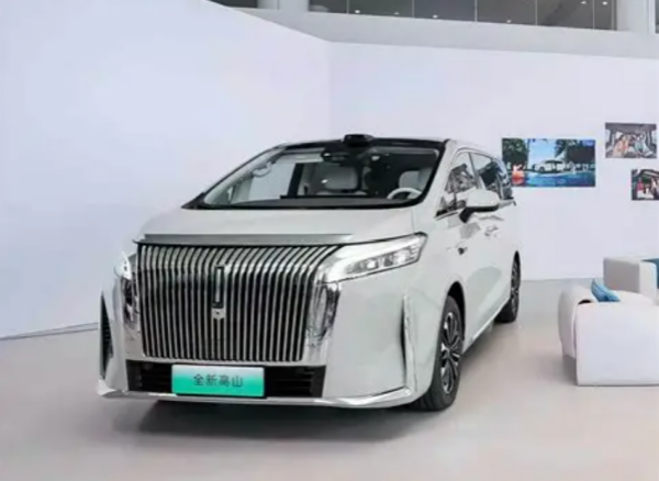 一车抵三车：为什么说这台MPV是家庭出行的全能选手