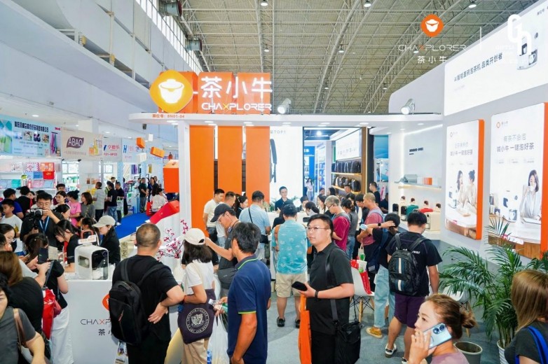 第54届北京礼品展收官茶小牛AI泡茶机定义智能茶礼新风向(图1)