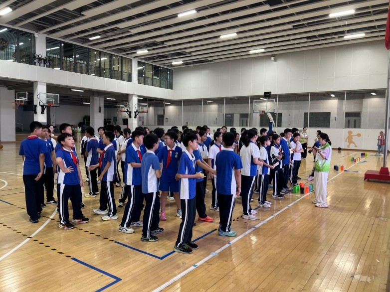 ​护蕾成长|“感受支持的力量”—— 香梅社区开展初中生历奇辅导系列活动