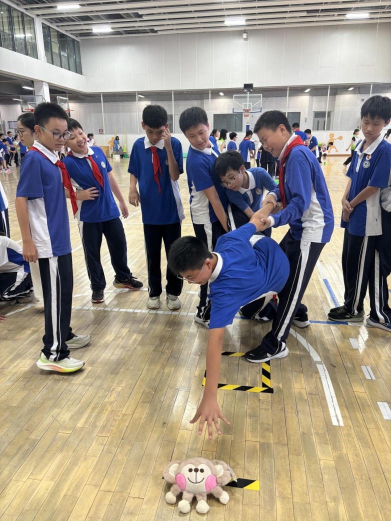 ​护蕾成长|“感受支持的力量”—— 香梅社区开展初中生历奇辅导系列活动