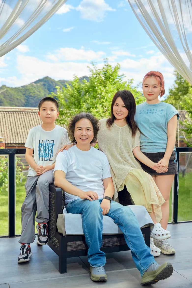 全家福.jpg