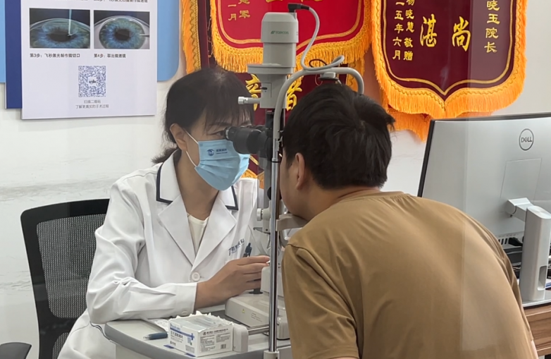 高考后张家口朝聚眼科医院迎来“摘镜”热潮_https://www.izongheng.net_快讯_第3张