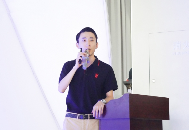 阿优精灵智能财税软件：一键解决企业财务难题