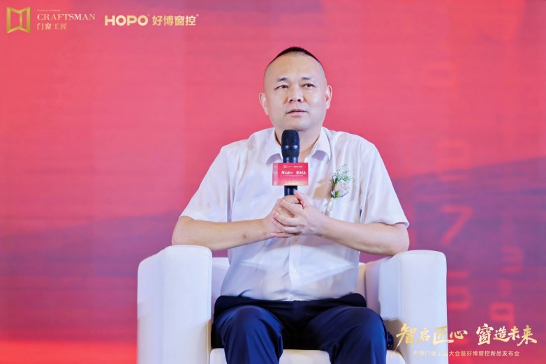 李昌安.jpg