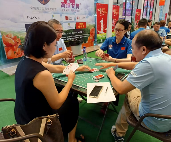 穗掼超的美女军团：美女裁判、运动员、赞助商 ——2025广州市掼蛋超级联赛第5轮战报_https://www.izongheng.net_体育_第6张