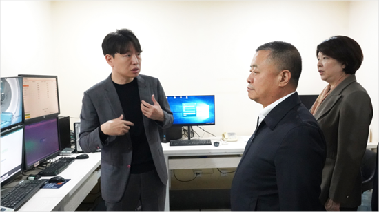 携手创新 共筑健康新高地——保定国际医疗基地质子治疗专题培训会在河北一洲肿瘤医院举行(图4)
