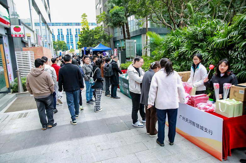 园区联动构建AI科普新生态，科普进园区-AI触手可及：人工智能科普体验展成功举办_https://www.izongheng.net_快讯_第9张