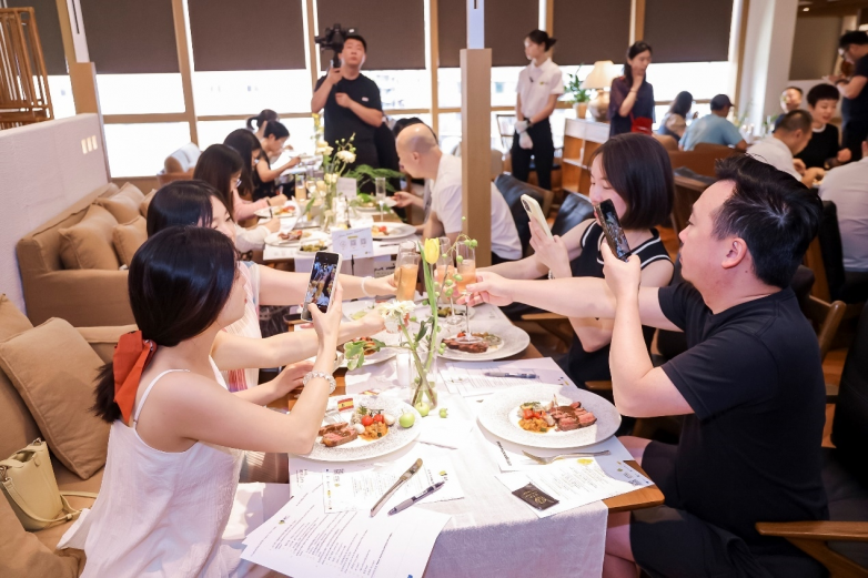 夏日地中海风情——西班牙橄榄成都餐厅推广活动火热进行中_消费_第3张_纵横网 夏日地中海风情——西班牙橄榄成都餐厅推广活动火热进行中_https://www.izongheng.net_消费_第3张