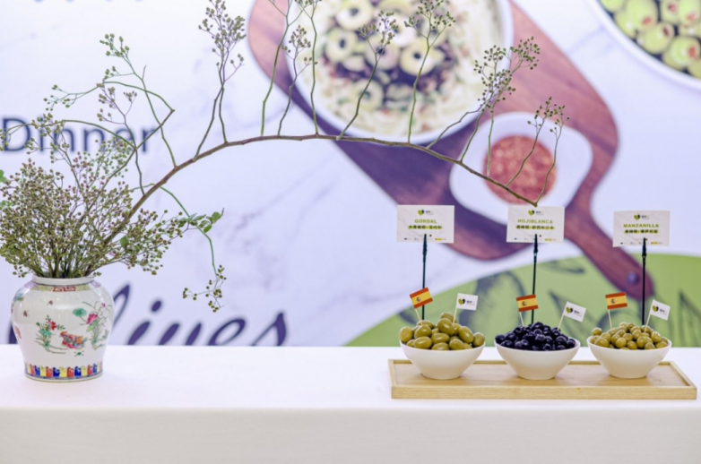 西班牙橄榄米其林星厨晚宴——成都站惊艳呈现_快讯_第6张_纵横网 西班牙橄榄米其林星厨晚宴——成都站惊艳呈现_https://www.izongheng.net_快讯_第6张