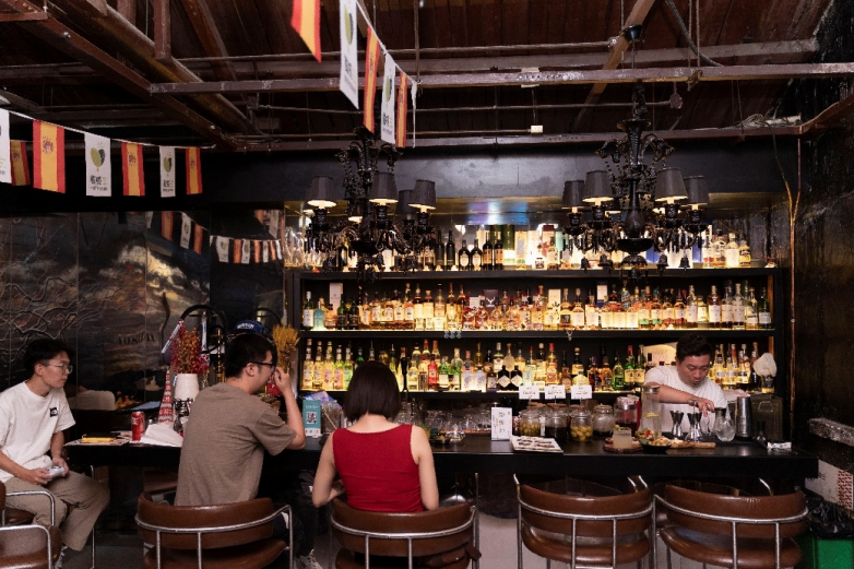 西班牙橄榄走进十二家酒吧,打造今夏微醺新风尚_消费_第6张_纵横网 西班牙橄榄走进十二家酒吧,打造今夏微醺新风尚_https://www.izongheng.net_消费_第6张