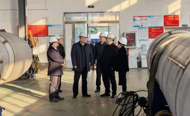 钟祥市委副书记、市长李鹏走访重点企业，并莅临湖北开达结晶公司调研