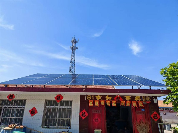 聚阳王牌山东高密 (4)1200 6P光伏直驱热泵配14块光伏板.jpg