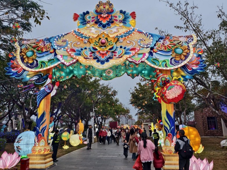 厦门新春亲子夜游热榜TOP5 园博苑灯会登顶 解锁童趣光影新体验