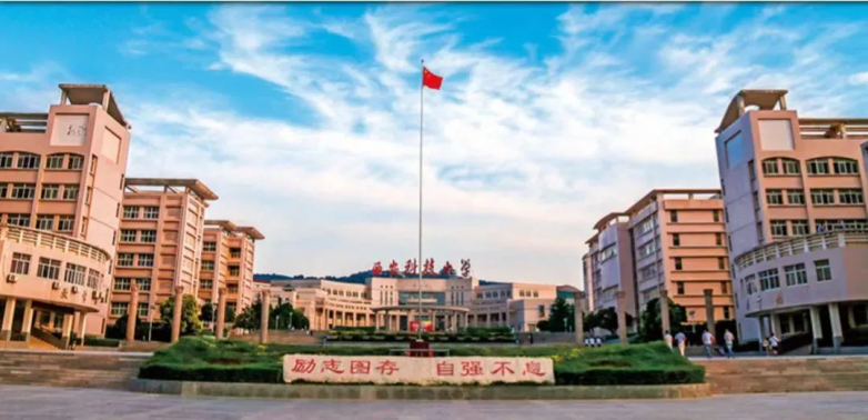 1775525911759891.png 课件预览