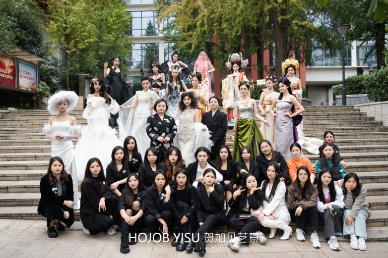 Yisu Makeup Nail  School7.jpg