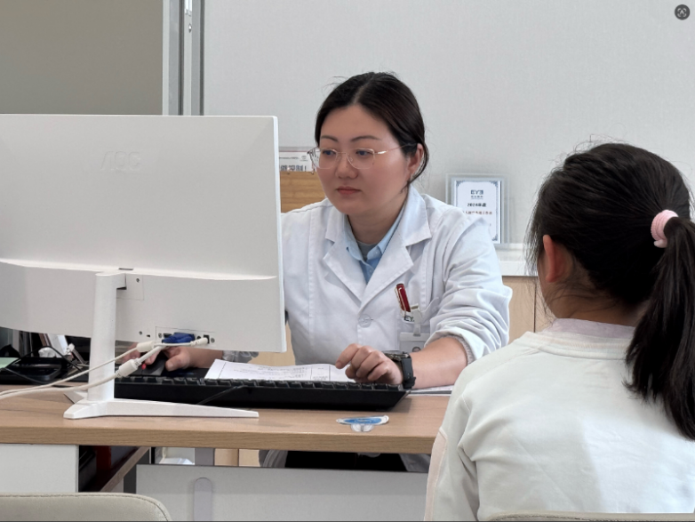 配镜不是终点！南昌爱尔杨秋艳呼吁：建立眼健康档案打赢近视持久战