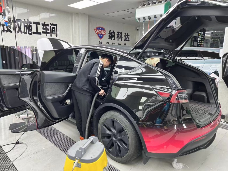 深耕中原贴膜赛道，华中膜业以标准化服务重塑郑州汽车后市场格局