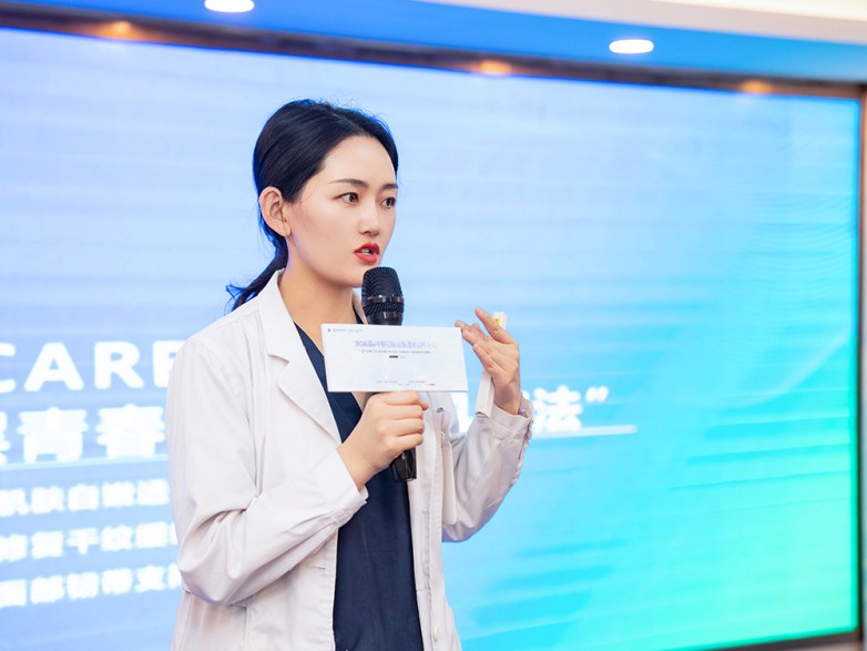 讲课1.jpg