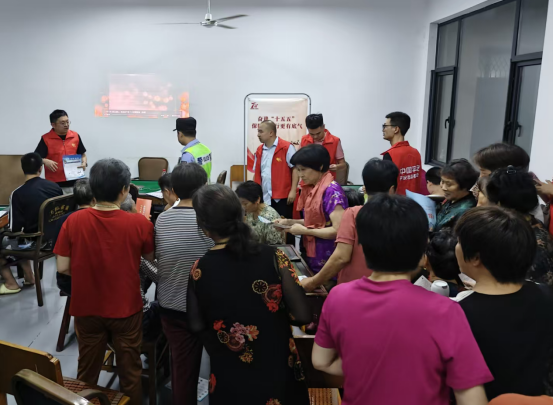 平安产险东阳支公司：警保联动进乡村 筑牢交通与金融安全防线