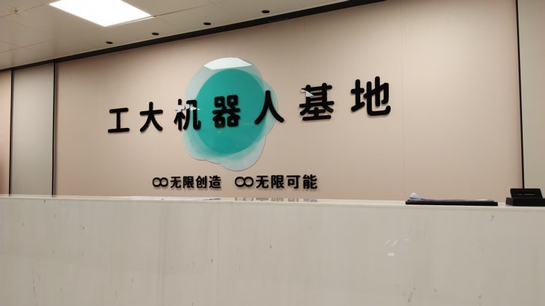27c8bb8418dc28b4929c475f5850b316.jpg